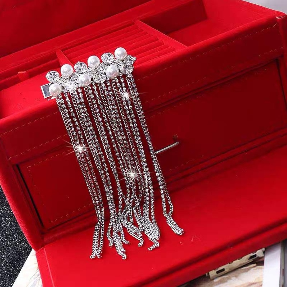 Fringe Crystal Pearl Clip